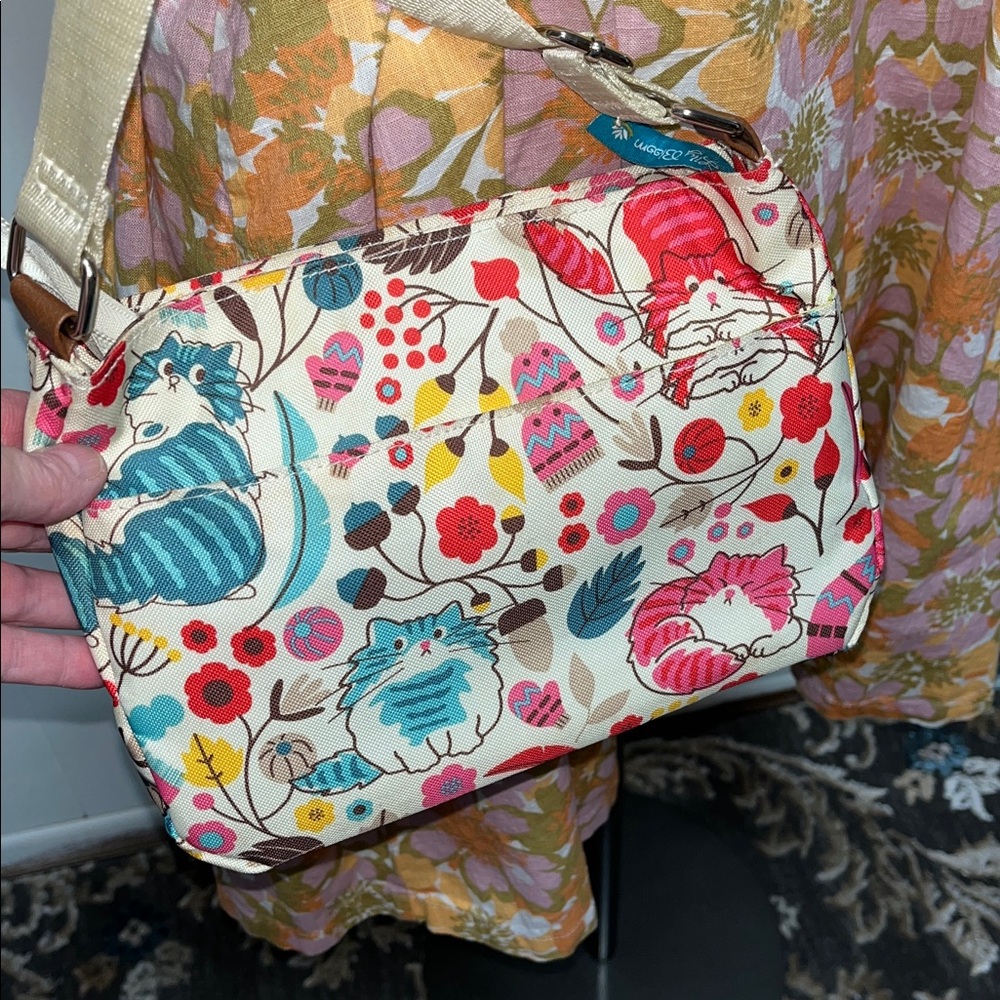 Lily Bloom Cats Floral Crossbody Bag - Picture 5 of 12